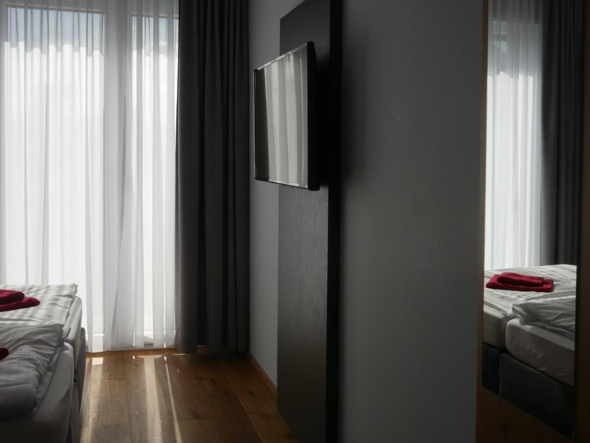 Hotel Linde-Sinohaus Лустенау Экстерьер фото